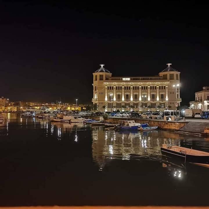 Rosa Holiday Home Сиракузы Экстерьер фото