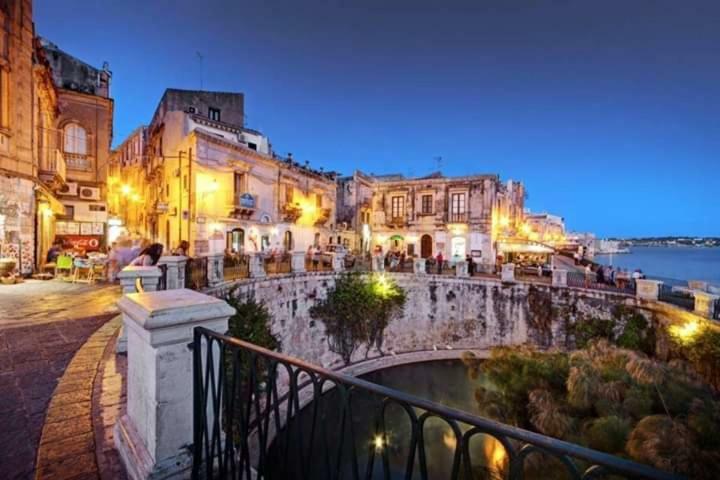 Rosa Holiday Home Сиракузы Экстерьер фото
